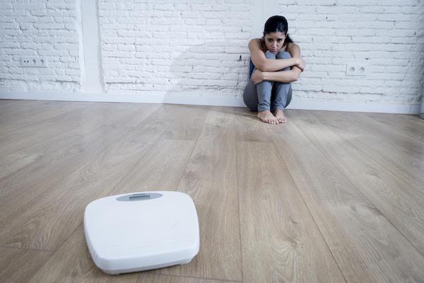 Symptoms of an Eating Disorder: Parents, Know the Signs